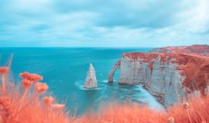 摄影师用神奇的红外照片捕捉到了神秘的法国风景