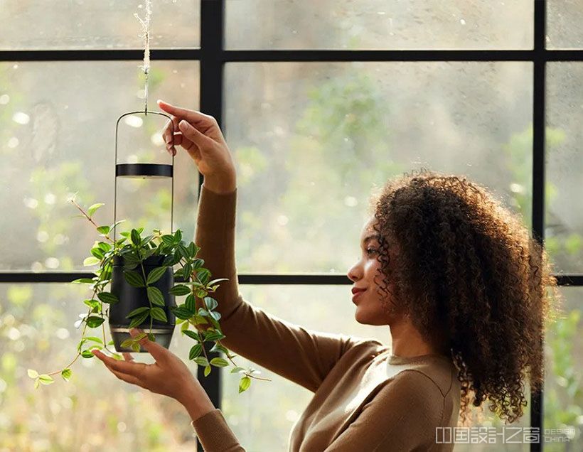 点击打开原图 Bloomengine Spot Smart Planter by BDCI Design