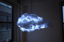 一款模仿了暴风雨云的形状可以互动的优雅灯具设计
