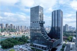 “异形”建筑正流行，办公大楼也玩着花样搞抽象