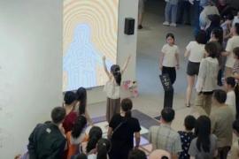 美院毕业展 “破圈” 爆火，社交传播、专业升级与社会美育共振下的艺术狂欢