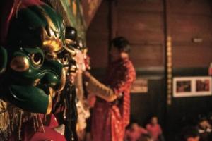 邓勇镜头下的赣傩：面具后的人神共生