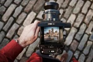 新手必看！中画幅相机选择与二手淘机技巧