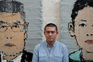 剥离意识形态：李松松如何用艺术唤醒历史记忆反思